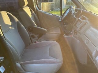Opel Vivaro 2.5 107kW