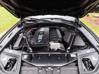 BMW 523 i Touring Sport Package 3.0 R6 150kW