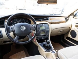 Jaguar X-Type Classic 2.2 114kW