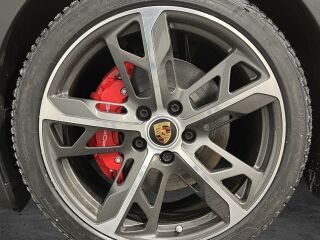 Porsche Taycan 4S Cross Turismo 420kW