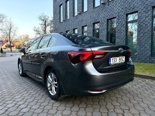 Toyota Avensis 1.6 97kW