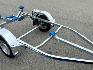 Tiki Treiler BX600-L paadihaagis 4.5 meetrisele paadile