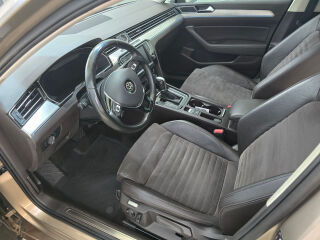 Volkswagen Passat R-line 2.0 162kW