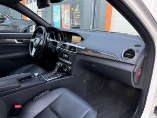 Mercedes-Benz C 300 CDI T 4Matic BlueEfficiency Avantgarde 3.0 V6 CDI 170kW