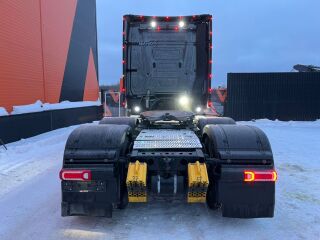 Mercedes-Benz Actros 2863 6x4 460kW