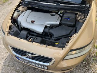 Volvo V50 Facelift 2.4 D5 120kW
