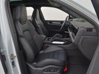 Porsche Cayenne Turbo E-Hybrid 4.0 544kW