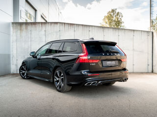 Volvo V60 D4 AWD R-Design 2.0 140kW