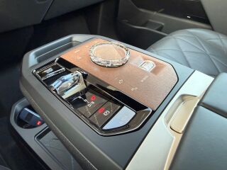 BMW iX xDrive 50 385кВ