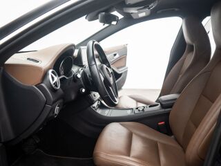 Mercedes-Benz CLA 250 4Matic Coupe 2.0 155кВ