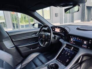 Porsche Taycan Cross Turismo 350kW