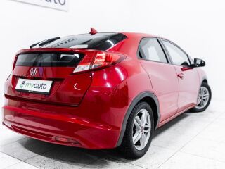Honda Civic 1.8 104kW