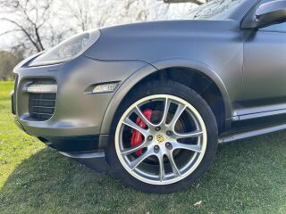 Porsche Cayenne 4.8 298kW