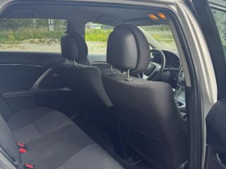 Toyota Avensis Sol Package 2.0 D-4D 91кВ