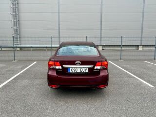 Toyota Avensis Linea Sol 1.8 108kW