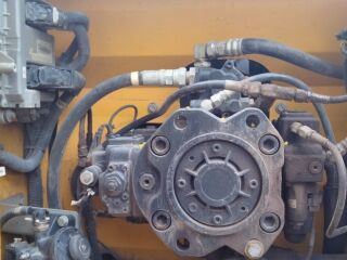 New Holland E215 129kW