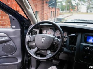 Dodge RAM 1500 LARAMIE 5.7 V8 HEMI 257kW