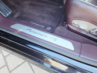 Porsche Panamera 4S 3.0 309кВ