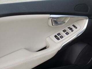 Volvo V40 SUMMUM 2.0 R5 110kW