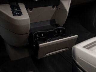 Volkswagen Multivan 2.0 110кВ