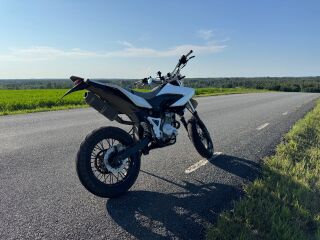 Yamaha WR 125 X 11кВ