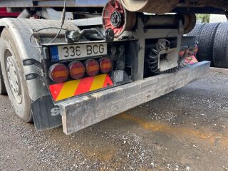 Scania R420 6x2 + kast