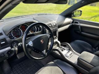 Porsche Cayenne 4.8 298kW