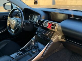 Lexus IS 300h 2.5 133kW