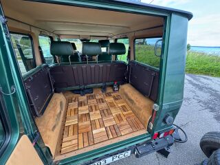 Mercedes-Benz 280 GE + Thule Tepui Kukenam 3 2.7 115kW