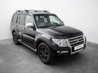 Mitsubishi Pajero Instyle Navi 4WD 3.2 140кВ