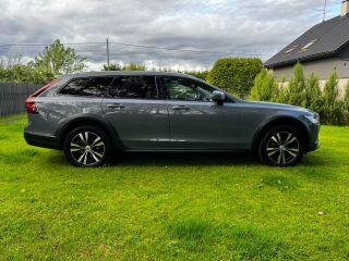 Volvo V90 Cross Country AWD H&K INSCRIPTION INTELLI SAFE 2.0 D4 140кВ
