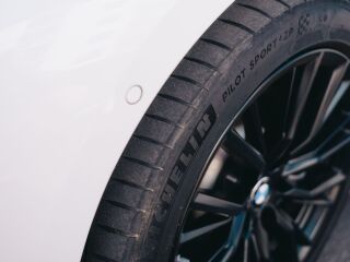 BMW 330 2.0 215kW