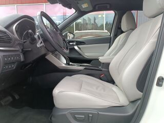 Mitsubishi Eclipse Cross Instyle Plus Pano 4WD 2.4 PHEV 138kW