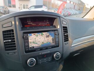 Mitsubishi Pajero Instyle Navi 4WD 3.2 DI-D 147kW
