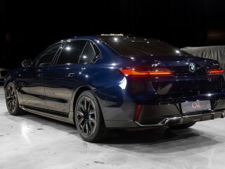 BMW i7 xDrive60 400kW