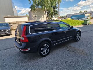 Volvo XC70 MOMENTUM CITY SAFETY AWD 4X4 2.4 R5 120kW