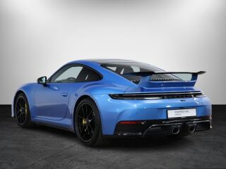 Porsche 911 Carrera 4 GTS Coupe T-Hybrid 398kW