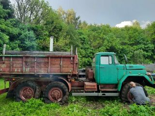 ZIL 131 6x6 6.0 V8 90kW