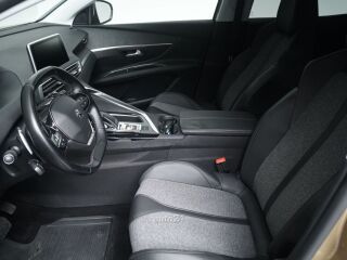 Peugeot 3008 Allure PureTech 1.2 96кВ