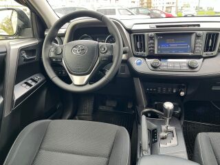 Toyota RAV4 Luxury Plus 2.5 114kW