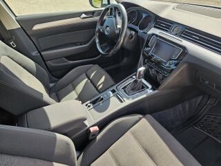 Volkswagen Passat Comfortline 1.6 tdi 88кВ