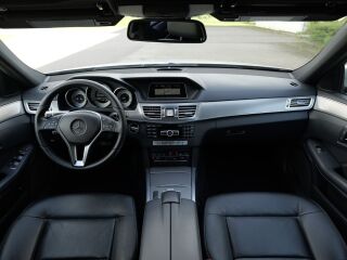 Mercedes-Benz E 200 AMG - Pakk 2.1 100kW