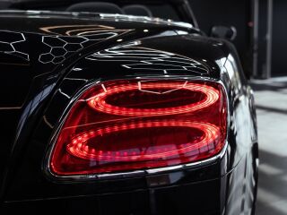 Bentley Continental GTC Mulliner Speed 6.0 W12 460kW