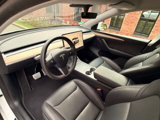 Tesla Model Y PERFORMANCE 393kW