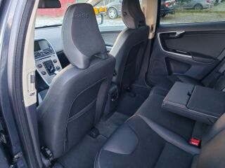 Volvo XC60 BUSINESS EDITION 2.4 D5 120kW