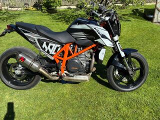 KTM 690 Duke KTM Duke 690 / Akrapovic / stunt-track bi LC4 50kW