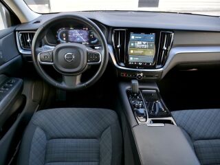 Volvo V60 T6 LONG RANGE Core Plus Recharge Plug-In-Hybri 2.0 293kW