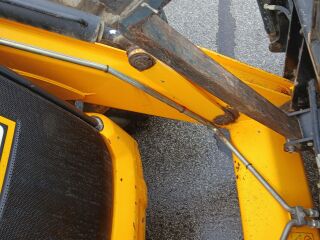 JCB 4cxAEC joystick torque lock