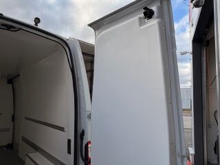 Renault Master Carrier Xarios 300 2.3 100kW