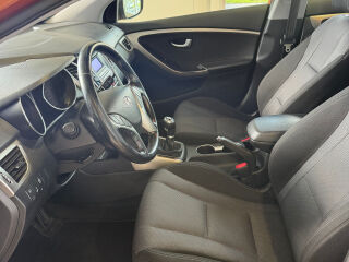 Hyundai i30 1.6 99kW